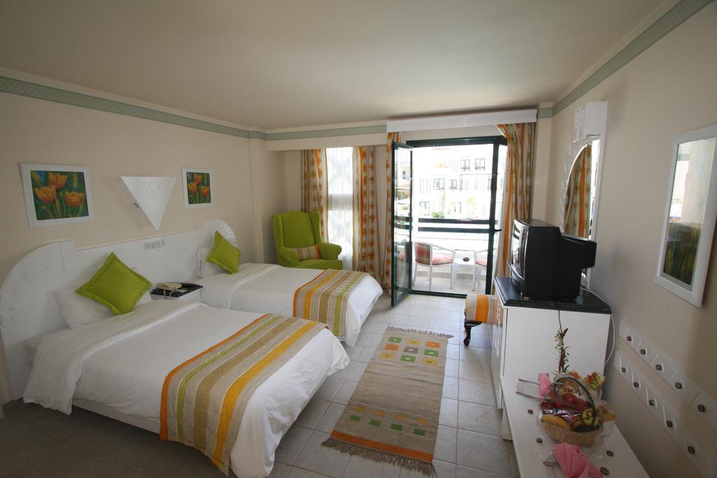 Kahramana Hotel Naama Bay Şarm El-Şeyh Oda fotoğraf